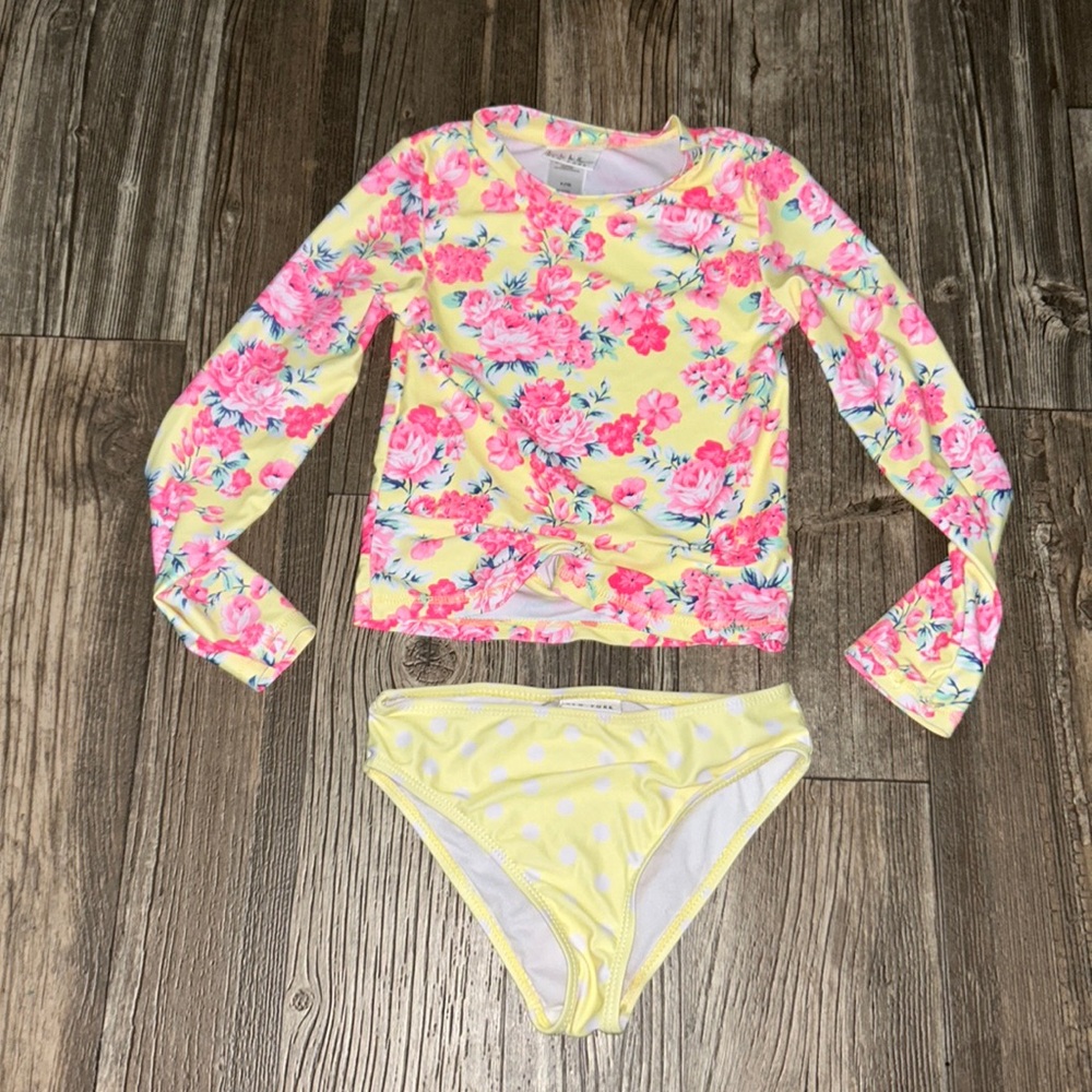 Bathing suit